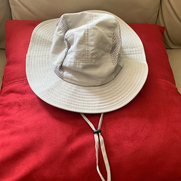 Home Prefer Other - 3/20 Light gray beach hat